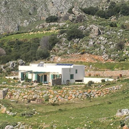 Rocky Mountain Way Villa Sellia  Exterior photo